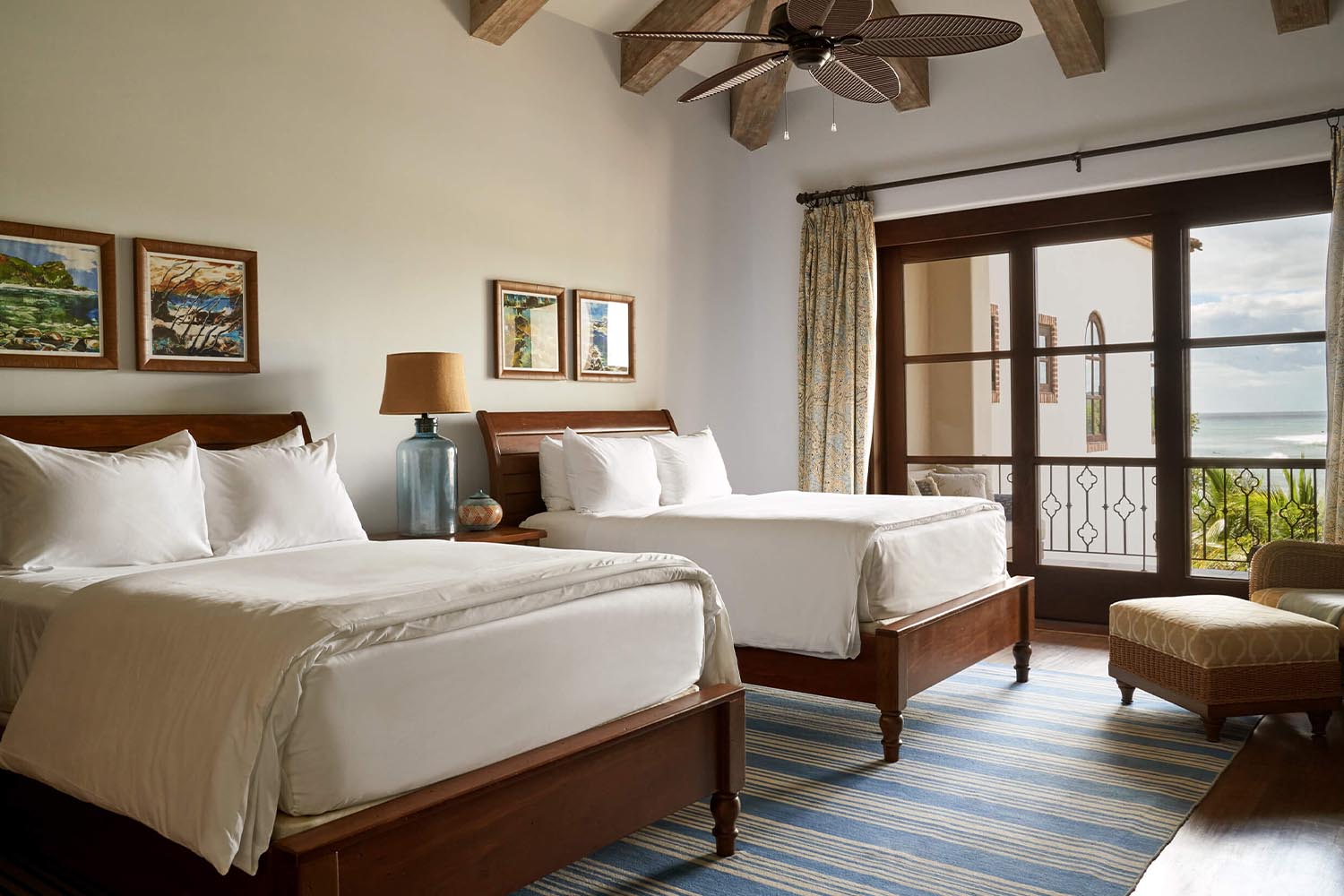 Twin Guestroom LuxuriaVacations