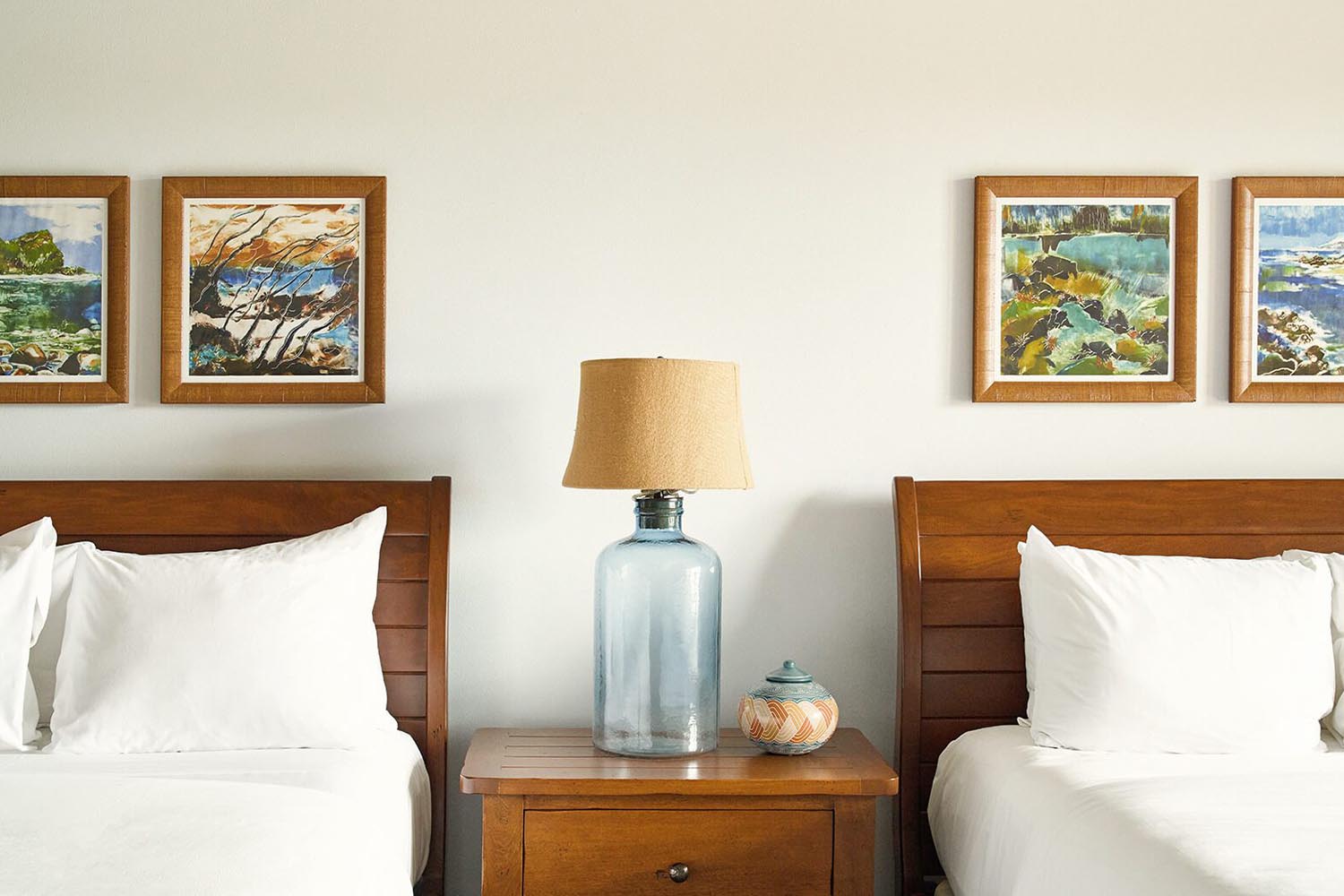 Twin Guestroom LuxuriaVacations