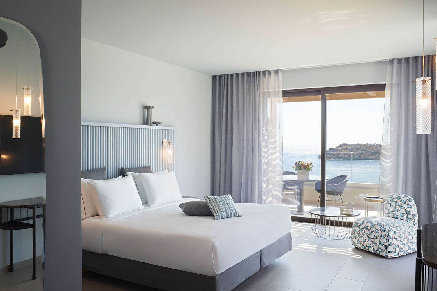 Two Bedroom Interconnecting Rooms with Private Pool - Sea View LuxuriaVacations