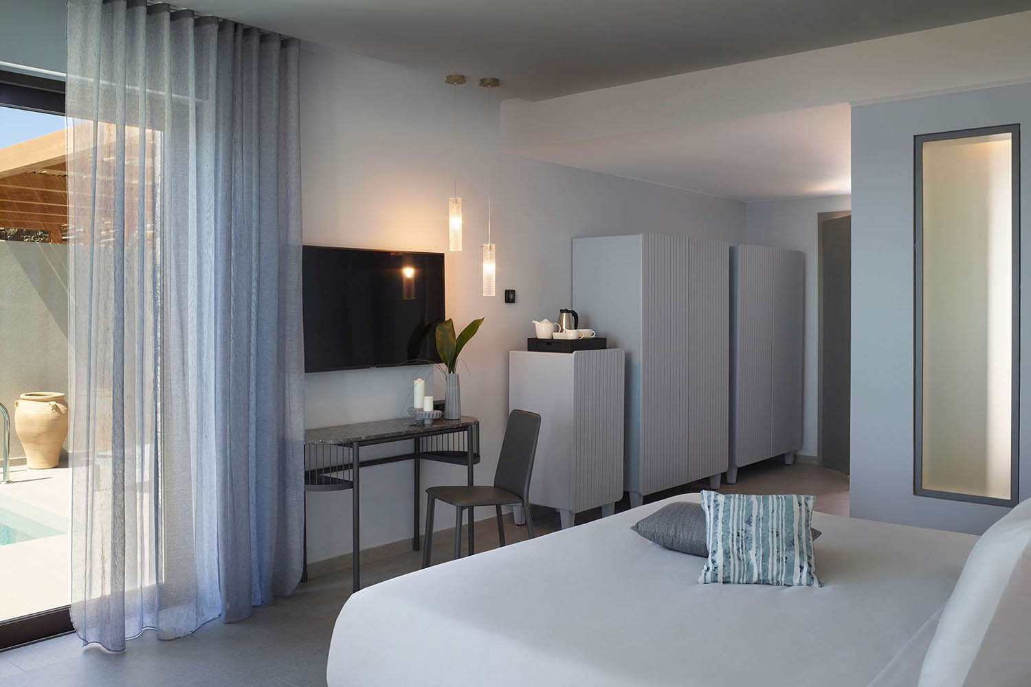 Two Bedroom Interconnecting Rooms with Private Pool - Sea View LuxuriaVacations