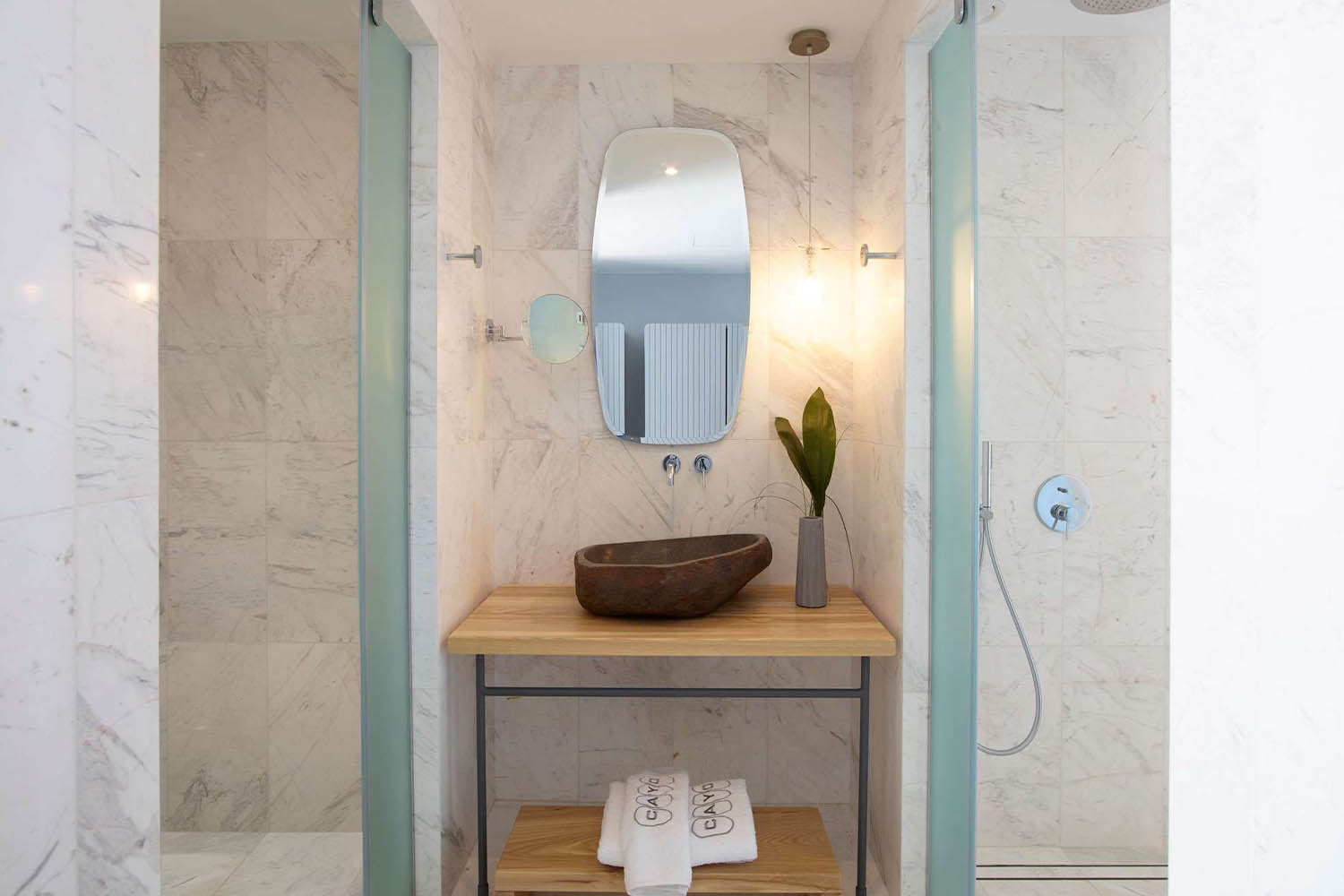 Two Bedroom Interconnecting Rooms with Private Pool - Sea View LuxuriaVacations