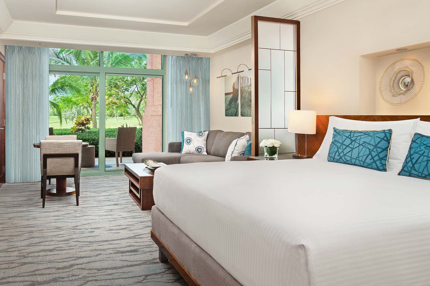 Two Bedroom Suite Ocean View LuxuriaVacations