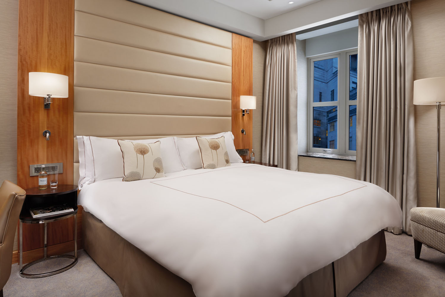 Two Bedroom Suite with Lounge Access LuxuriaVacations