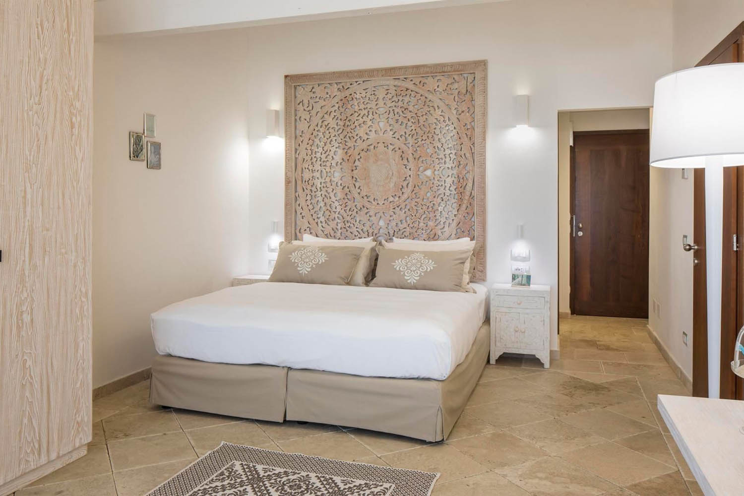 Two bedroom Villa with lateral sea view LuxuriaVacations