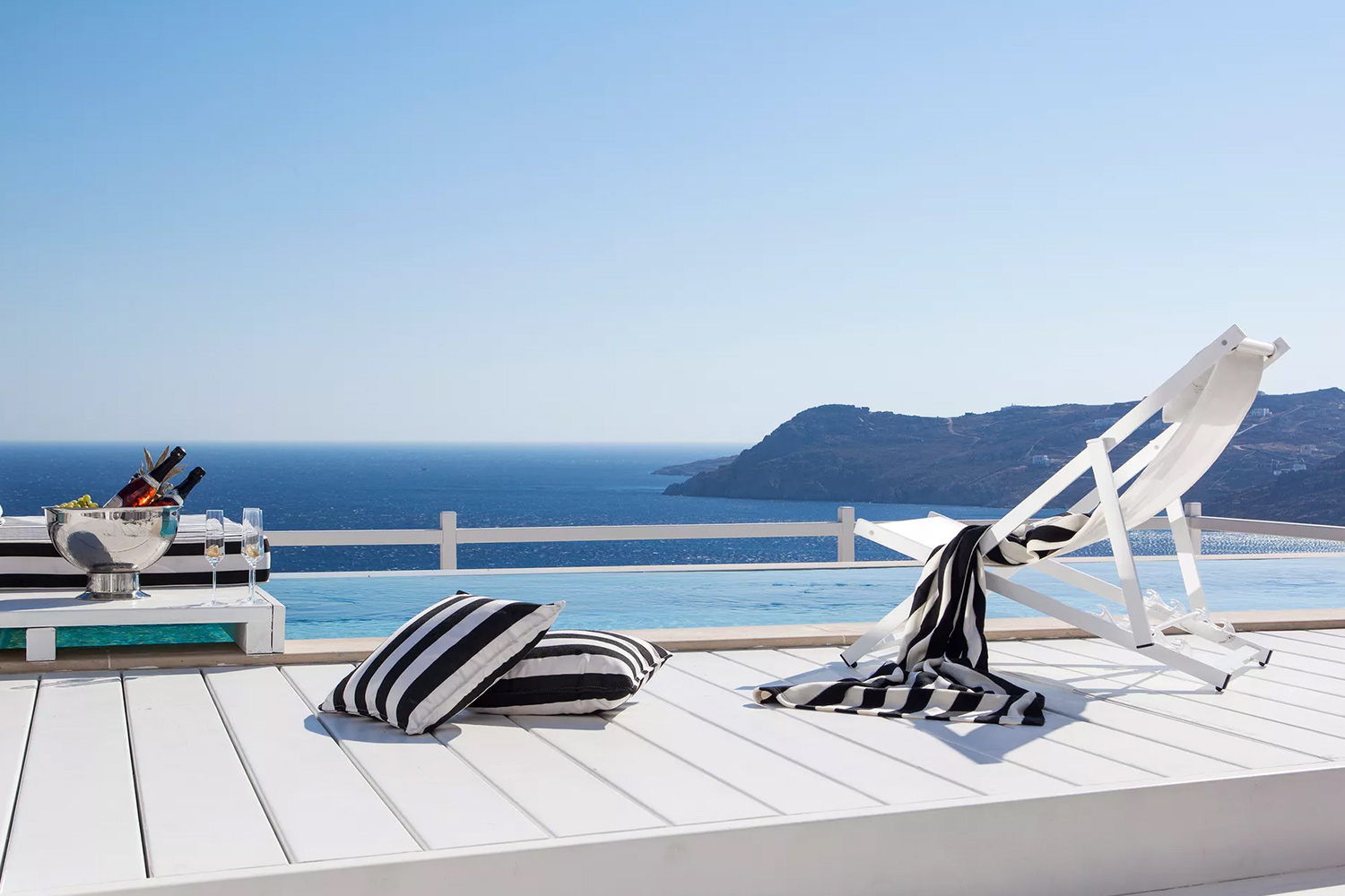 UNIQUE VILLAS: 2-Bedroom in house FTELIA VILLA LuxuriaVacations