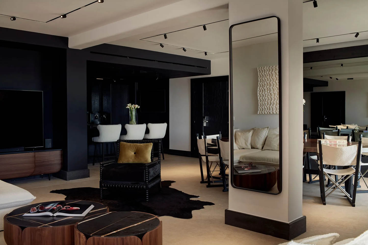 UNIQUE VILLAS: 2-Bedroom SUPER PARADISE VILLA LuxuriaVacations