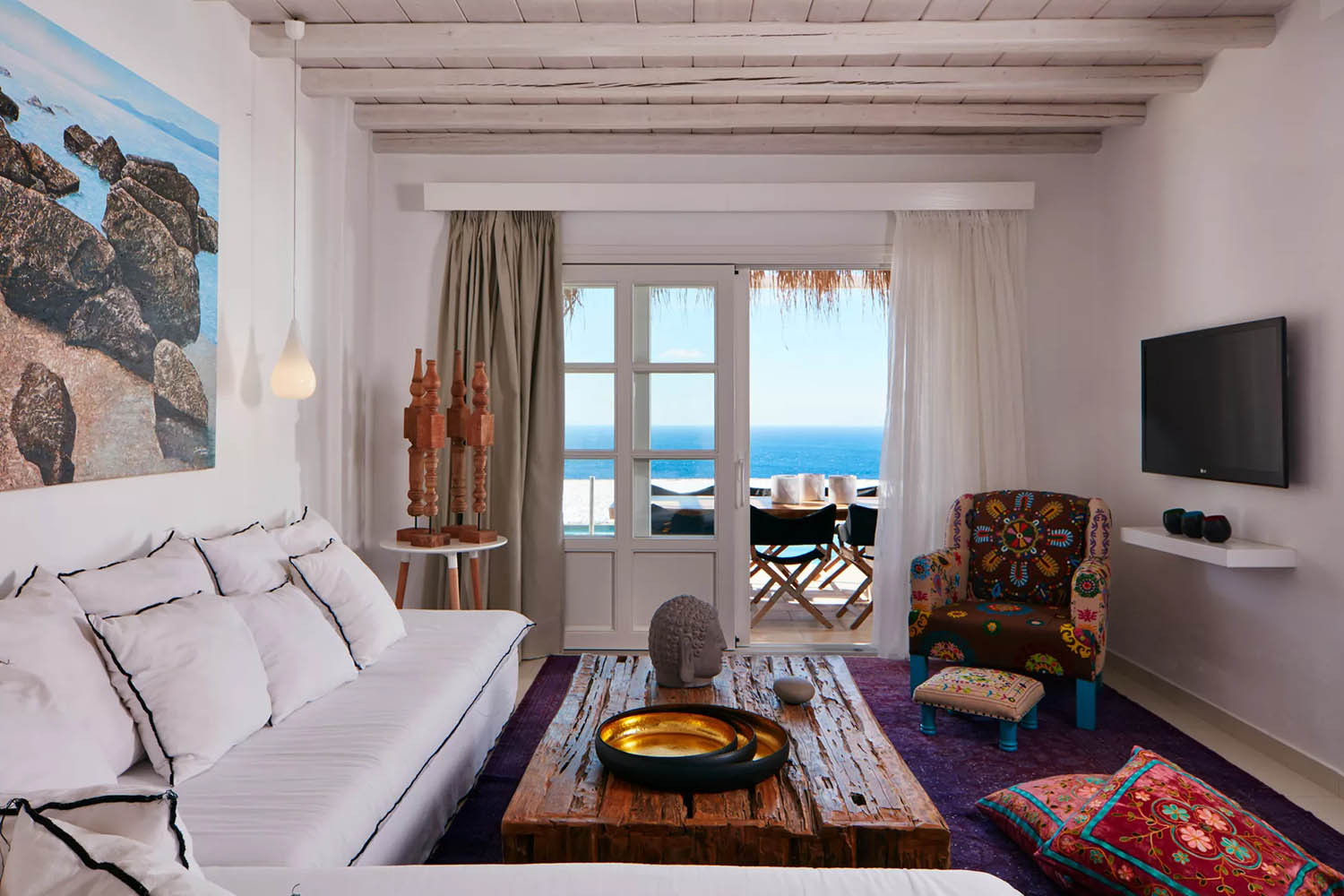 UNIQUE VILLAS: 3-Bedroom in house PSAROU VILLA LuxuriaVacations