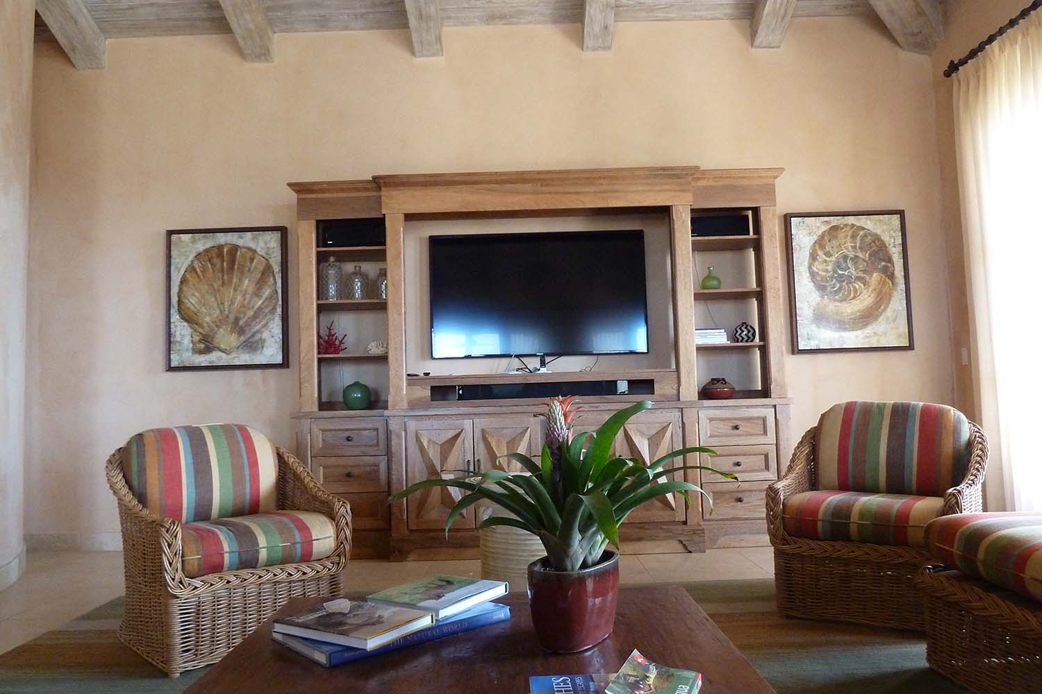 Villa Escondida LuxuriaVacations