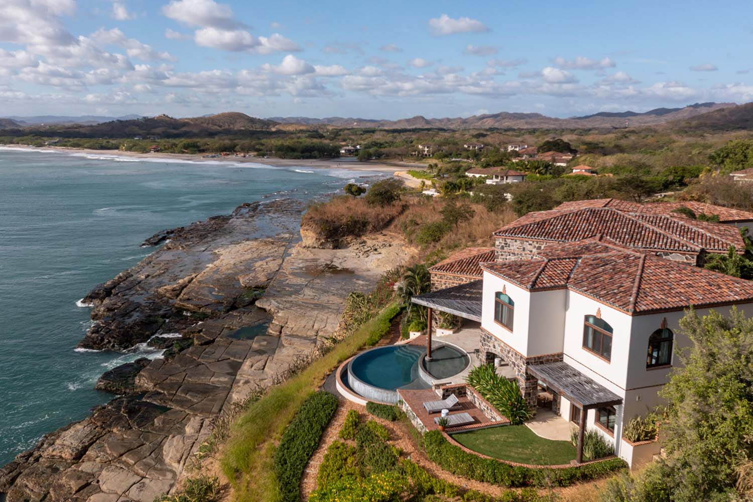 Villa Juliana LuxuriaVacations
