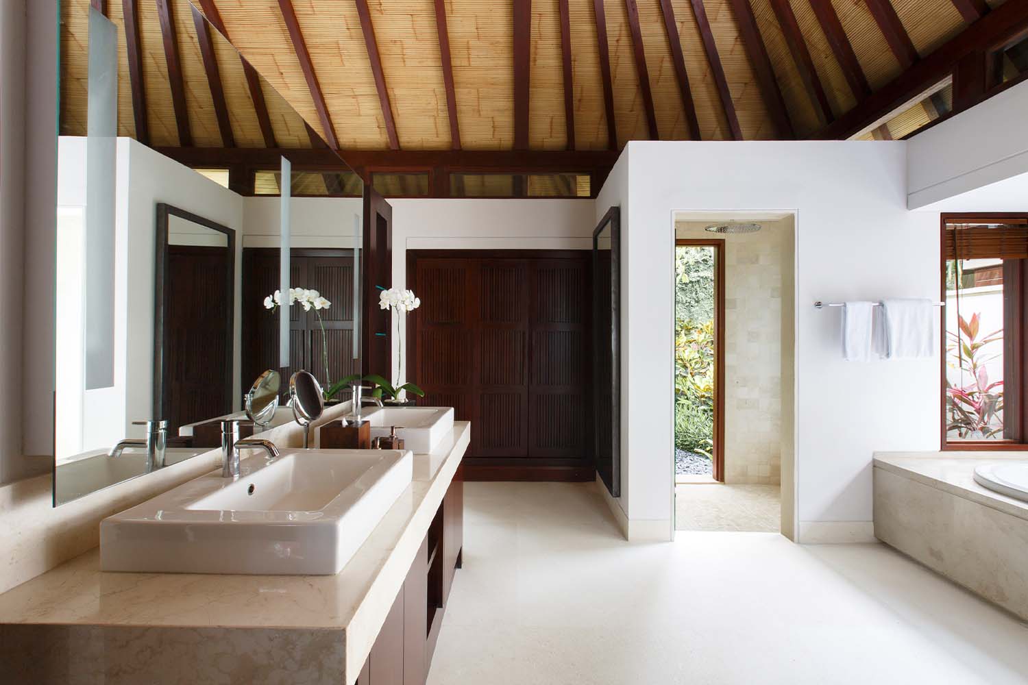 VILLA NORA LuxuriaVacations