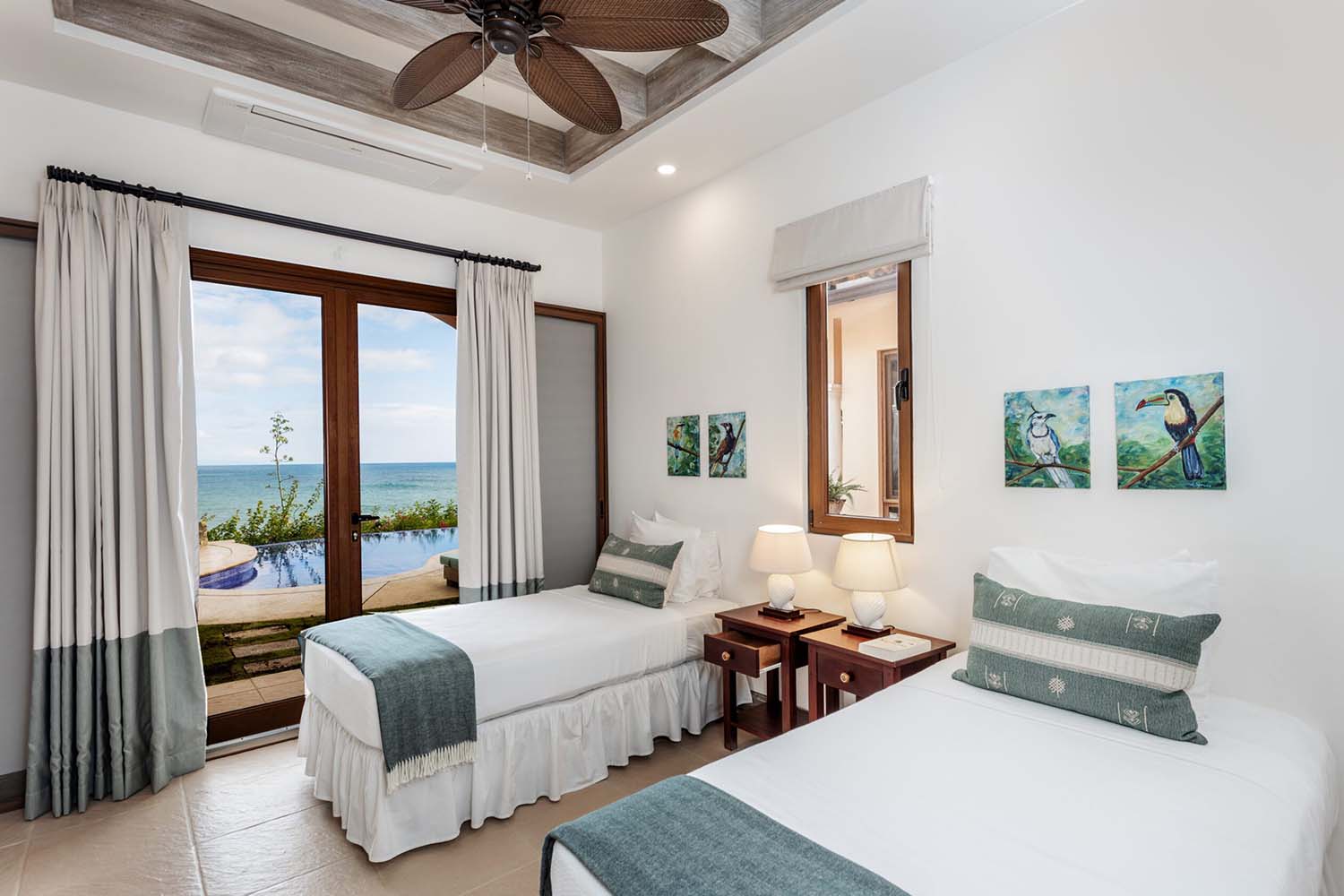 Villa Rosada LuxuriaVacations
