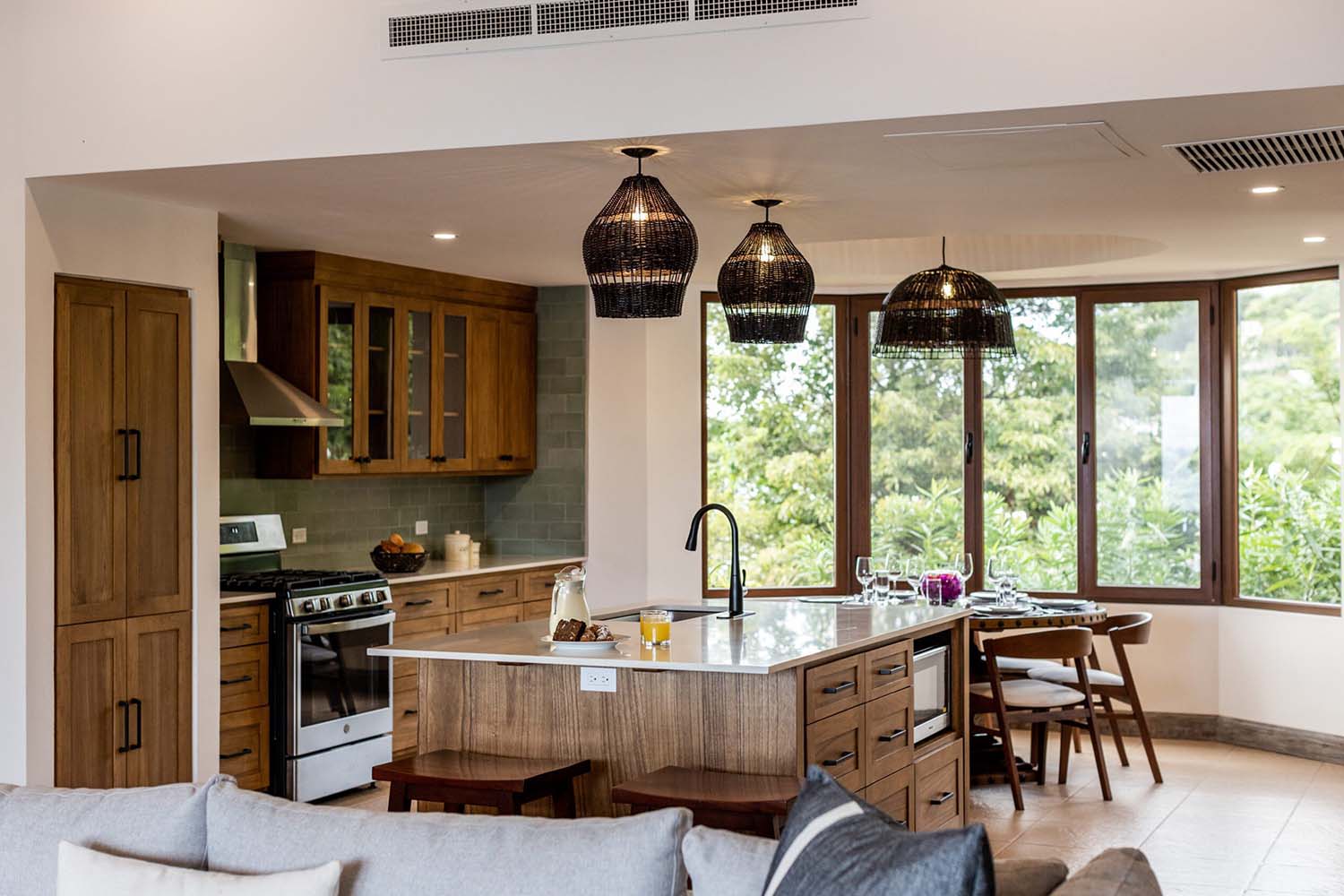 Villa Rosada LuxuriaVacations