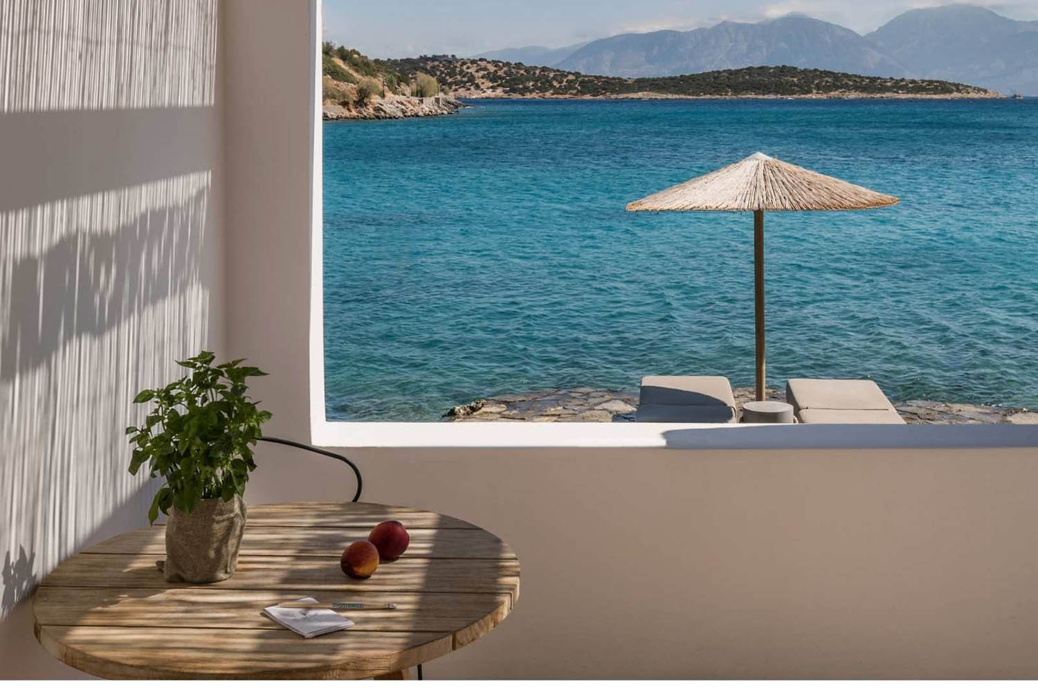 Waterfront Bungalow LuxuriaVacations
