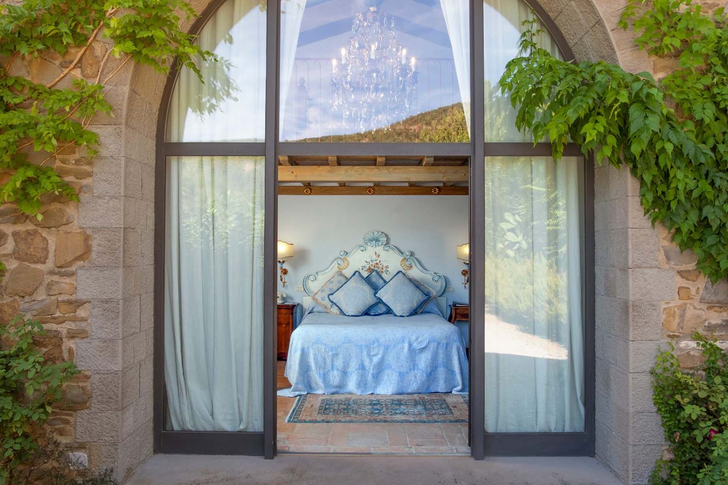 Winery Master Suite LuxuriaVacations
